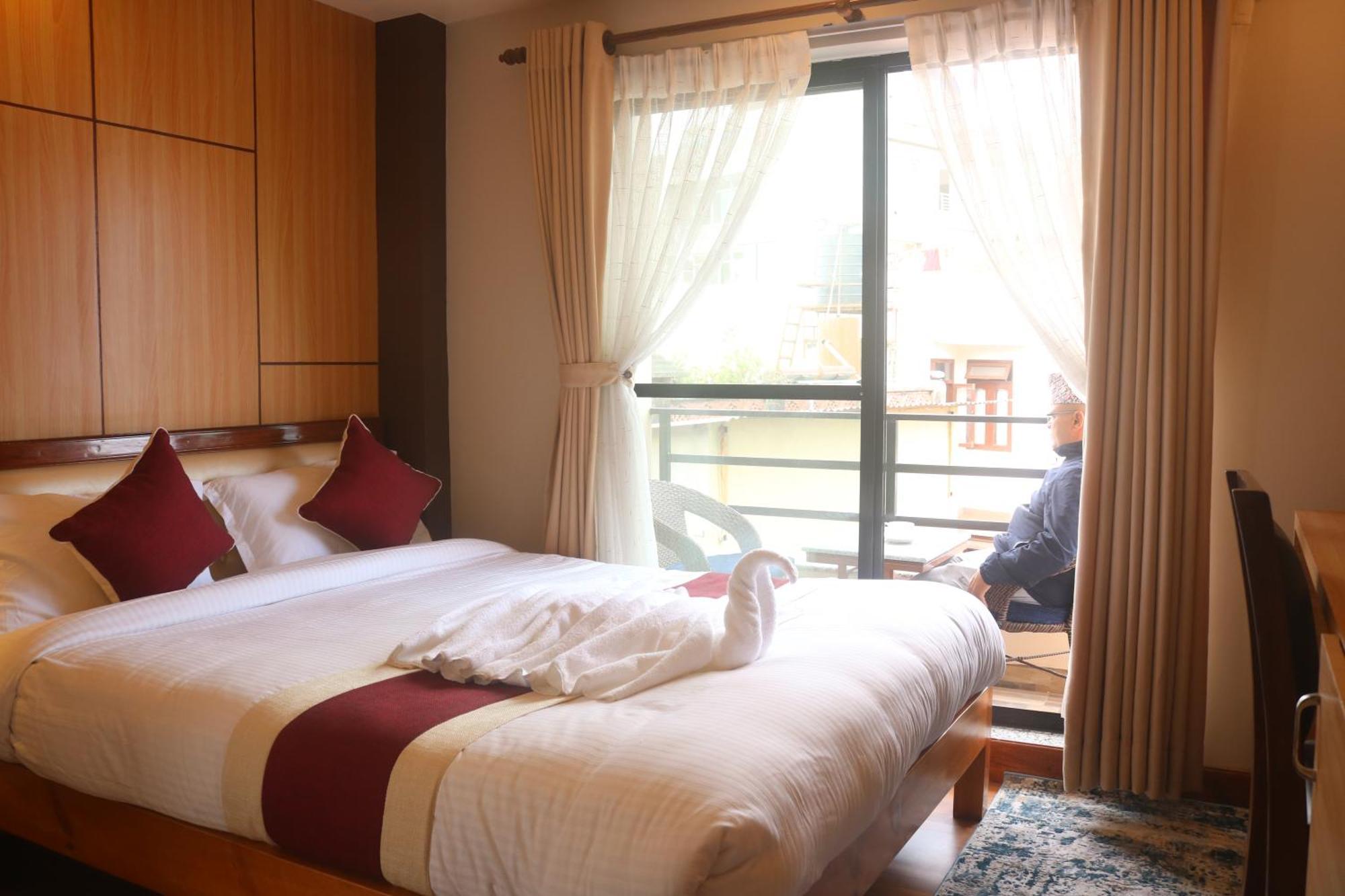 Hotel Family Ties Pvt. Ltd. Kathmandu Exterior foto